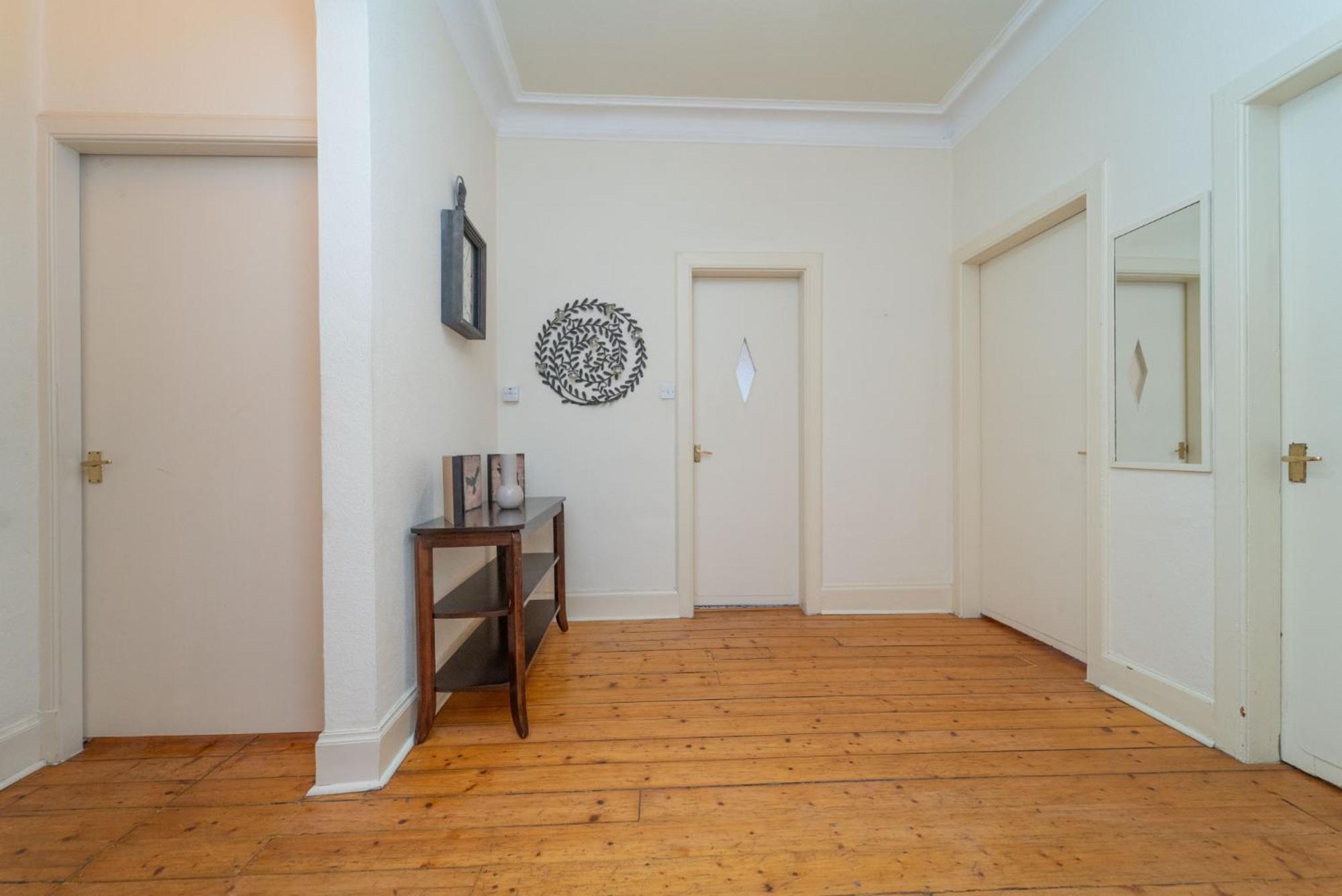 אדינבורו Large City Corner Apartment מראה חיצוני תמונה