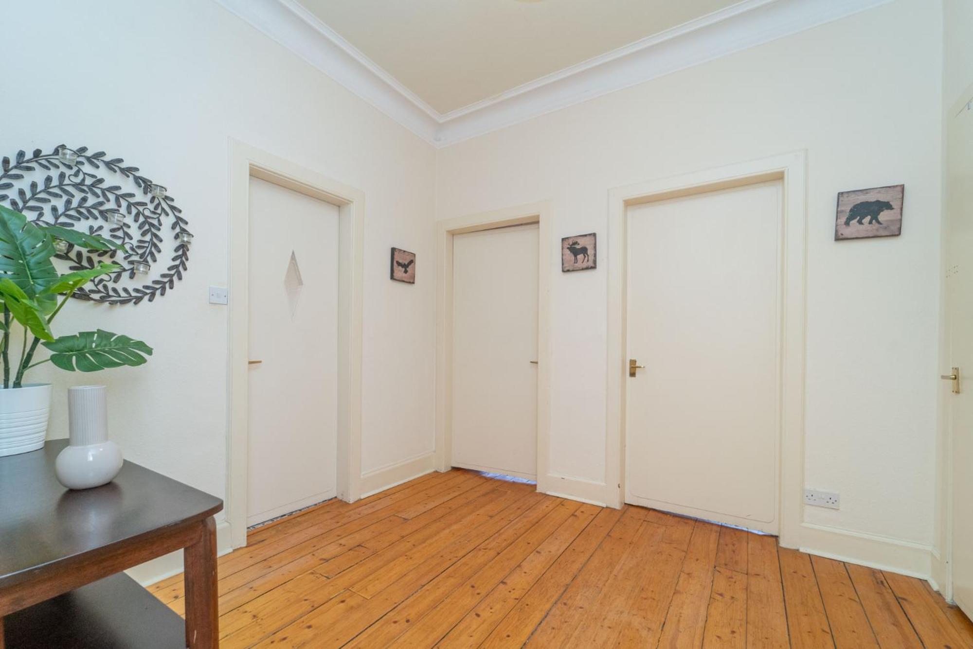 אדינבורו Large City Corner Apartment מראה חיצוני תמונה
