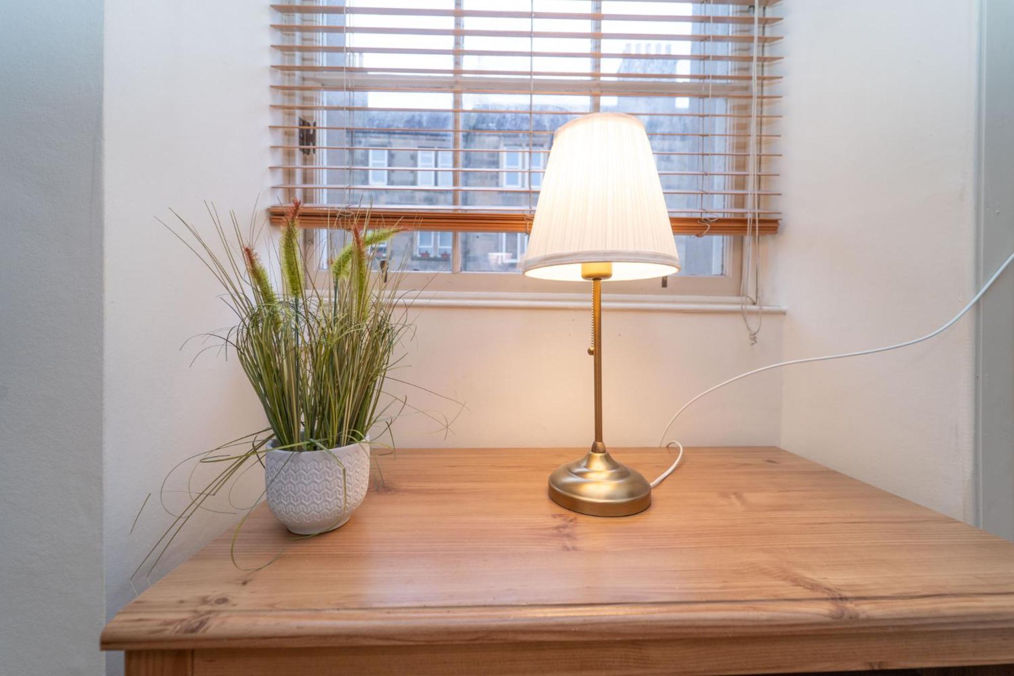 אדינבורו Large City Corner Apartment מראה חיצוני תמונה